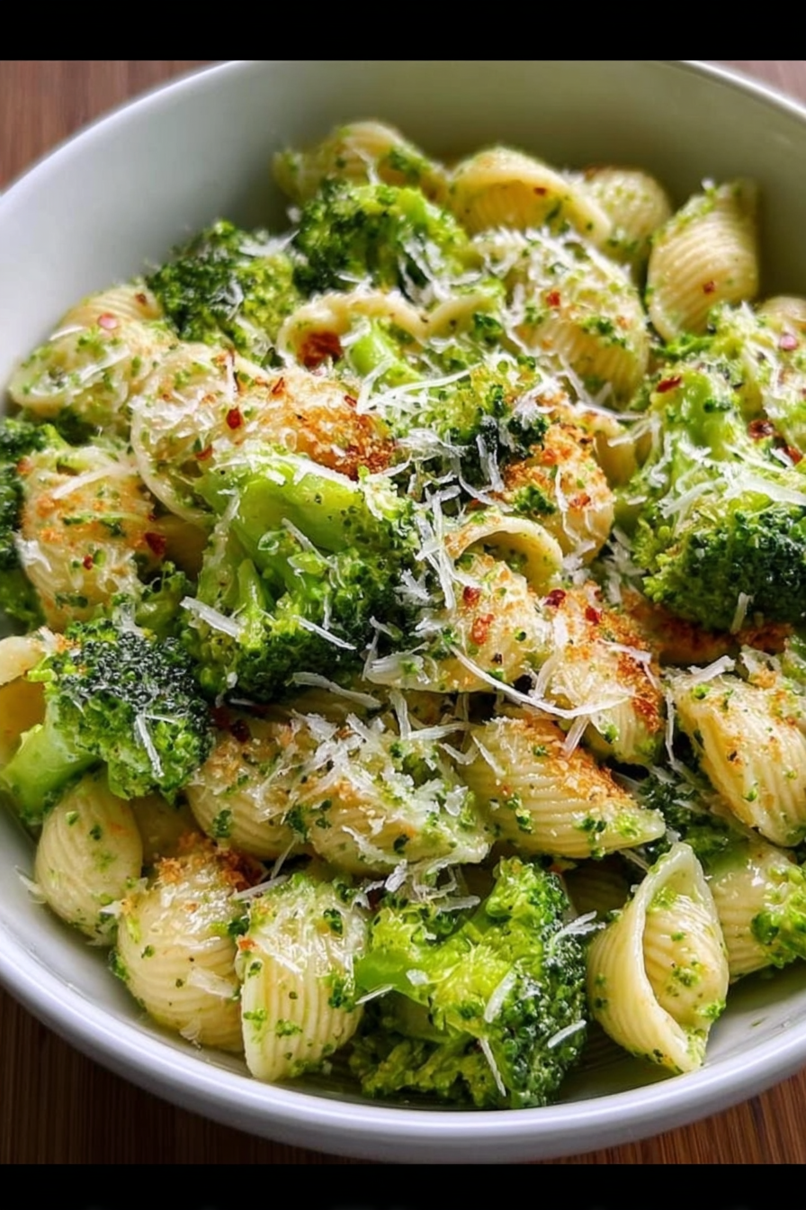Light and healthy broccoli pasta image 2