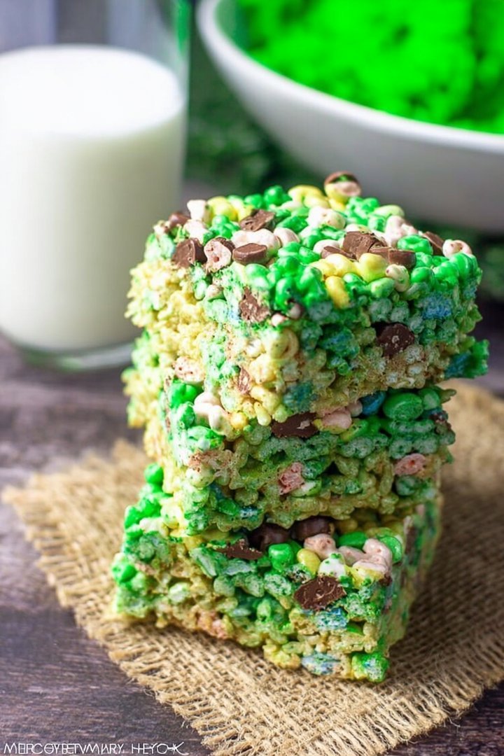 Mint Chocolate Chip Rice Krispie Treats image 2